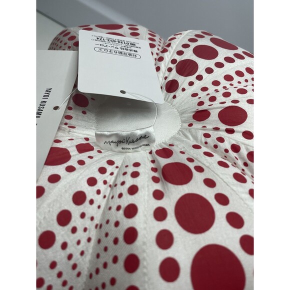 YAYOI KUSAMA 'Dots Obsession' Soft plush Pumpkin Sculpture White w/ Red - Picture 7 of 12